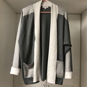 Madison 89 th Grey Tri Colour Knit Cardigan Swing Sweater Shrug US S Oversized